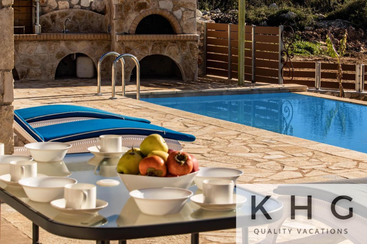 Leo'S Stone Made Villa! Karavados Exterior photo